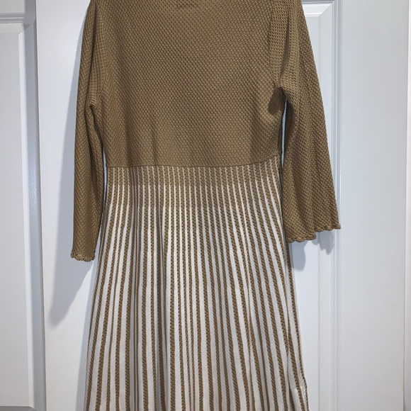 Calvin Klein knit dress! - Picture 4 of 4
